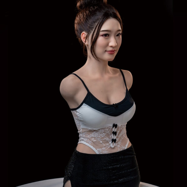 Búp bê bán thân Ưu Cơ mềm mại góc nhìn nghiêng duyên dáng
