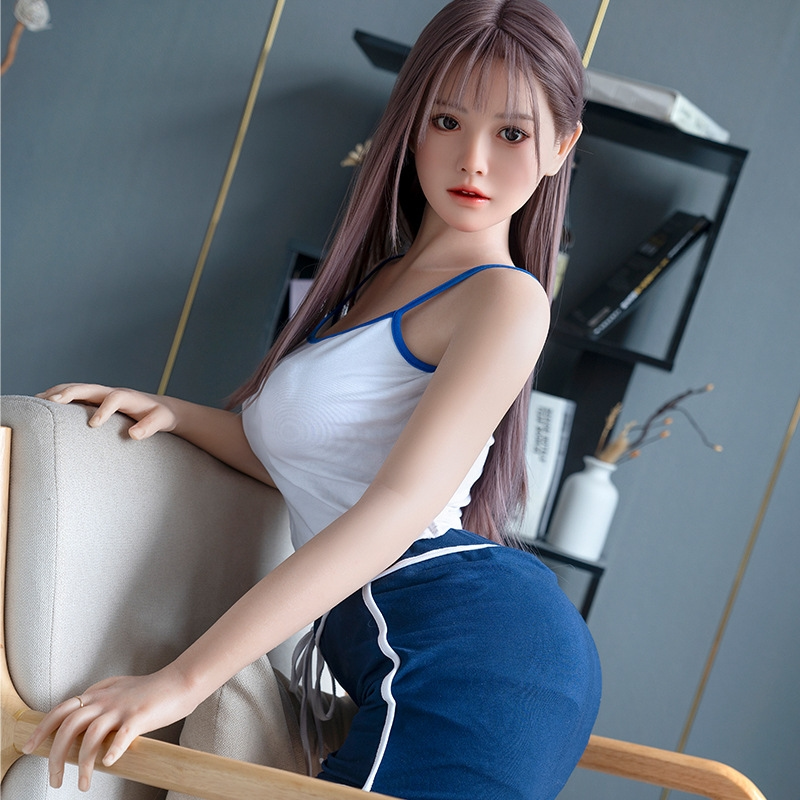 Búp bê tình dục Cai Lin tựa ghế khoe vòng ba căng tràn Búp bê tình dục Cai Lin tựa ghế khoe vòng ba căng tràn