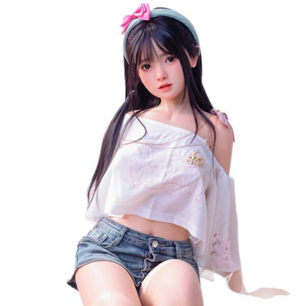 Búp bê tình dục Kiều Nhi tách nền diện áo croptop gợi cảm