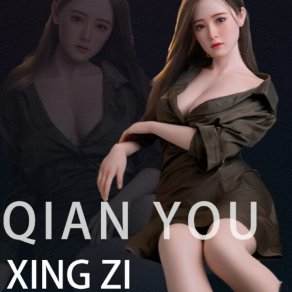 Búp bê tình dục Xing Zi ngồi ngả khoe chân thon quyến rũ