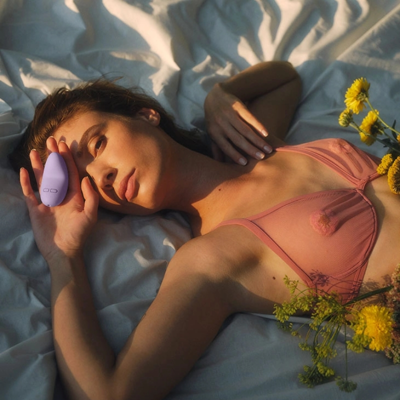 Máy rung thủ dâm Lelo Lily 3 thiết kế bỏ túi Máy rung thủ dâm Lelo Lily 3 thiết kế bỏ túi