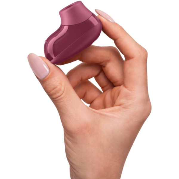 Thiết kế máy rung Womanizer Snap nhỏ gọn